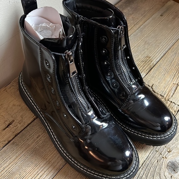 Women’s dunes black patent leather coltrane combat boots. Size 8. EUC. - Picture 6 of 7